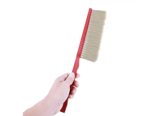 Plastic Handle Bee Brush